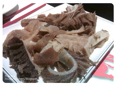 食記 新北市淡水 名統百貨 F之滿堂紅頂級麻辣鴛鴦鍋spicy hot pot 芥納須彌 只能吃喝玩樂了
