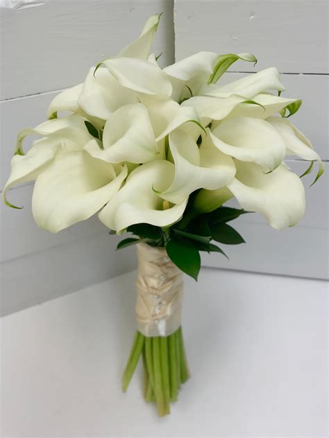 20 Stem Calla Lily Bouquet Centerville Florists