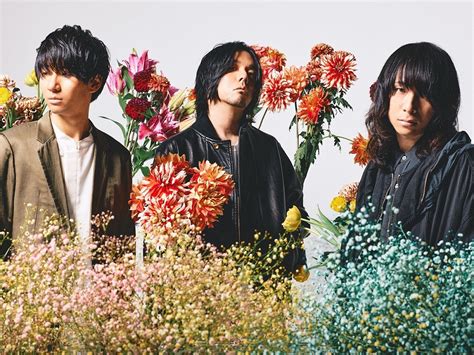 ヒトリエ、デビュー曲を再レコーディング＆新ミックスした2曲入り配信シングル「10年後のセンスレス・ワンダー」をサプライズリリース