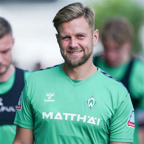 Niclas Füllkrug zurück im Werder Training Milos Veljkovic fehlt