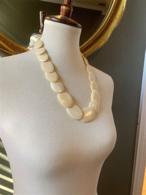 Vintage Bone Bead Necklace Gem