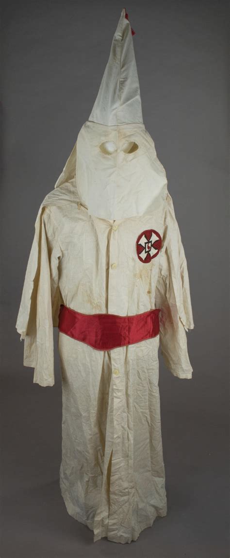 Lot KU KLUX KLAN ROBE HOOD AND BELT