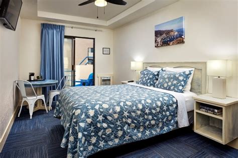 Catalina Island Hotel Rooms | Seaport Village Inn