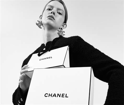 THE ART OF DETAIL – Services | CHANEL (2024)