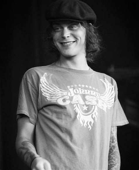 Pin By Makayle Cash On Ville Valo Mens Tshirts T Shirts For Women