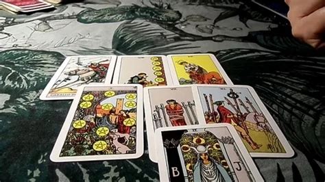 Acuario De Hoy Día Descubre Tu Destino Con Nuestro Tarot Lectura