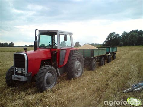 Foto ciagnik MF 575 #164493 - Galeria rolnicza agrofoto