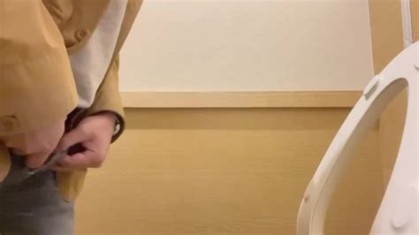 スーパーのトイレでおしっこしました Pornhub Gay