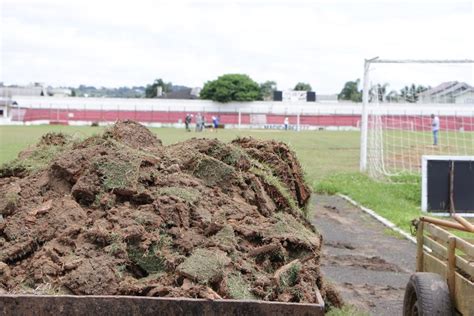 Inter De Lages Obras De Revitaliza O Do Gramado Do Est Dio S O