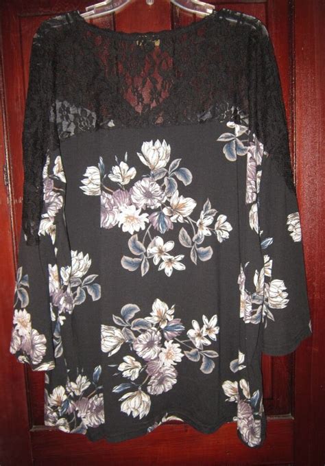 Suzanne Betro Plus X Stretch Knit Top Shirt Blouse Floral Print Lace