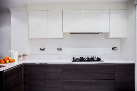 Mirror Stripes On Antelope Colour Glass Kitchen Splashback Modern