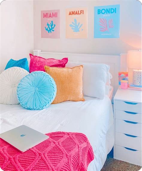 Preppy Bdrm Inspo Not My Pic In 2024 Preppy Room Decor Preppy