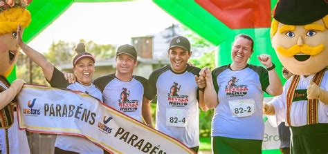 2ª Corrida de Revezamento da Oktoberfest coloca esporte e alegria nas