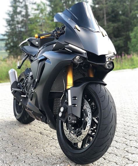 Moto Yamaha R1 | Véhicules