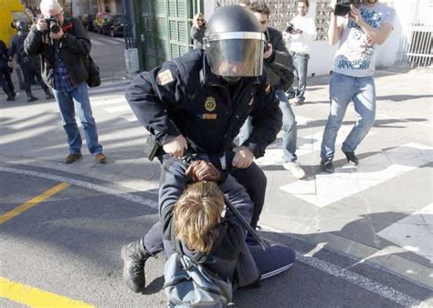 El Uso De La Fuerza Por Parte De La Polic A Cu Ndo Es Justificado