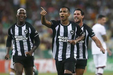 Op O A Jeffinho Victor S Marca E Decreta Vit Ria Do Botafogo Sobre