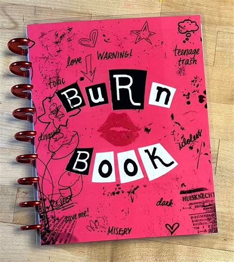 Juego De Portada Y Contraportada Inspirado En Mean Girls Burn Book Para