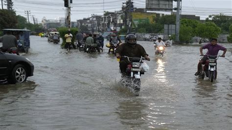 Heavy Monsoon Rains Return To Pakistan A Year After Deadly Floods