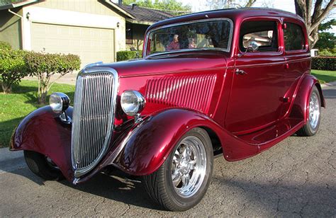 Spuds Garage 34 Ford Tudor