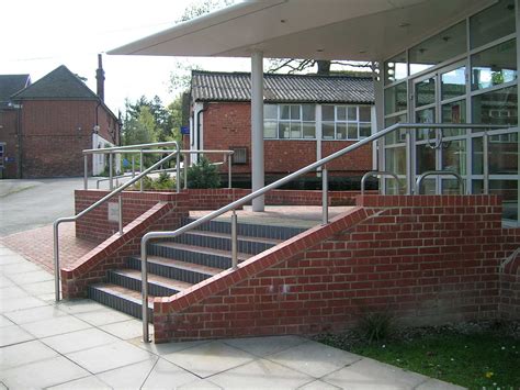 Tubular Stainless Steel Handrail System | SG System Products