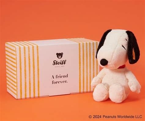 国内のpeanuts公式オンラインショップ『おかいものsnoopy』『シュタイフ』限定デザインのスヌーピーぬいぐるみ2種を予約販売予定