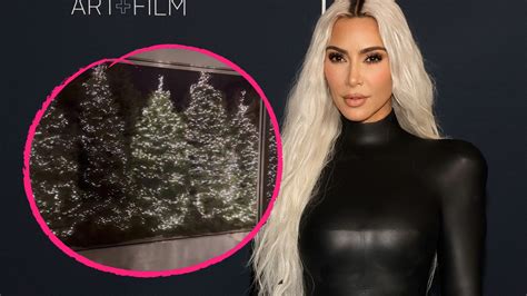 Kim Kardashian Decorates Bathrooms With Nine Christmas Trees Archyworldys