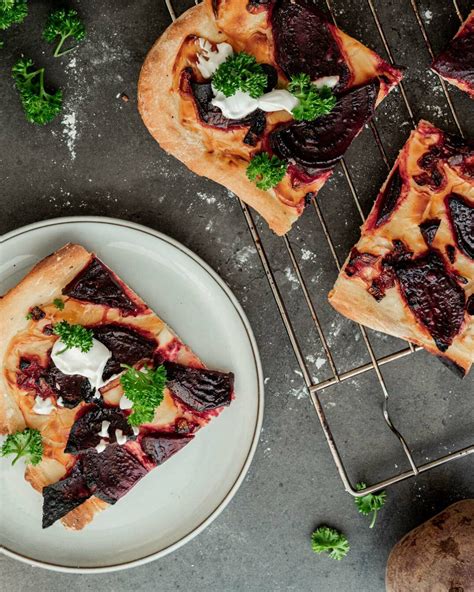 Flammkuchen Mit Rote Bete Und Zwiebeln