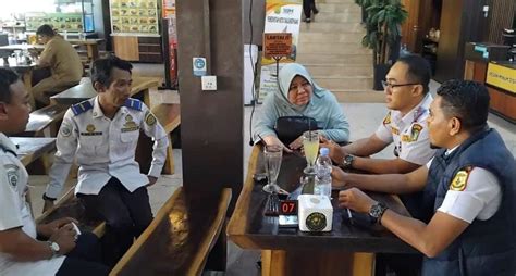 Diduga Ada Pungli Ke Jukir Dishub Tegur Pemilik Food Court Di Kawasan