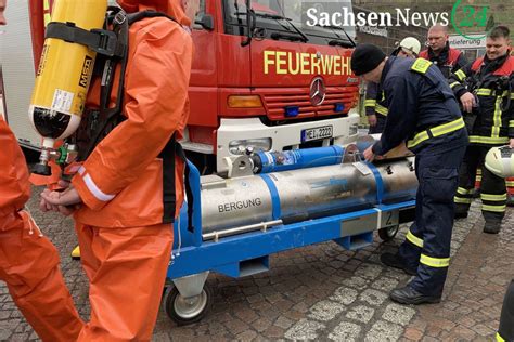 Radebeul Gefahrguteinsatz am Staatsweingut Schloß Wackerbarth