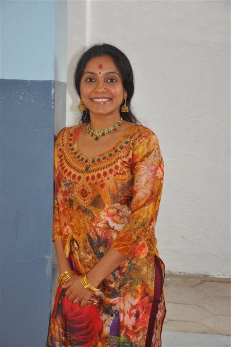 Aparna Pillai Hot Bikini Image Gallery Images Photos Pics Cinemagigs