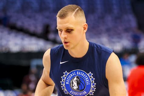 Kristaps Porzingis Injury Update: Dallas Mavs 'Will See How 'Unicorn ...