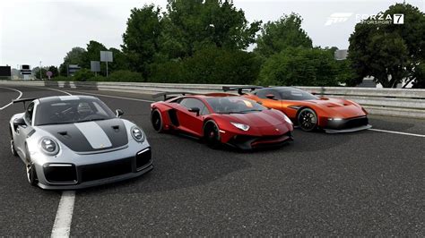 Forza 7 Drag Race Porsche 911 GT2 RS 18 Vs Aston Martin Vulcan Vs