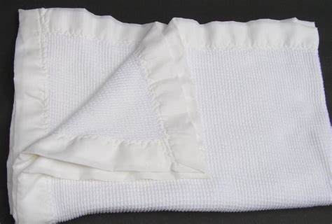 Vintage White Thermal Baby Blanket Acrylic Nylon Trim Waffle Weave