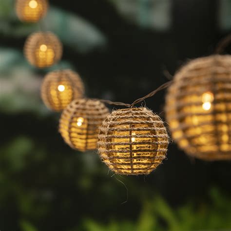 China Wholesale And Supply Solar Powered Rattan Lantern String Lights