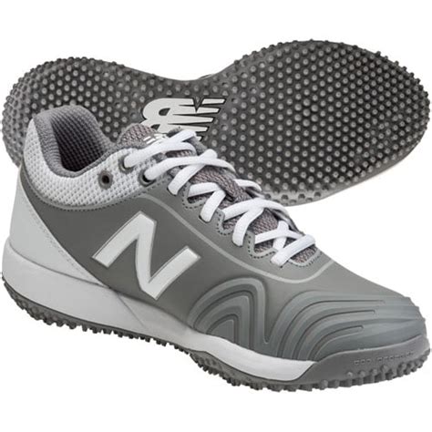 New Balance Women's FUSEv2 Turf Softball Shoes | BaseballSavings.com