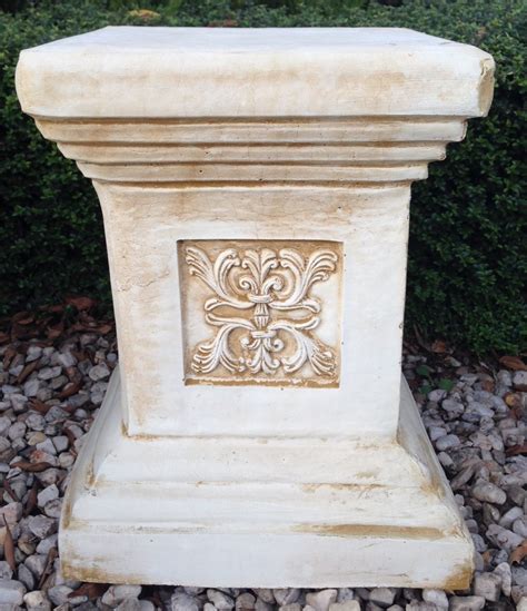 Mildura Pedestal Concrete Plinth Stand 1802 Wantirna Garden