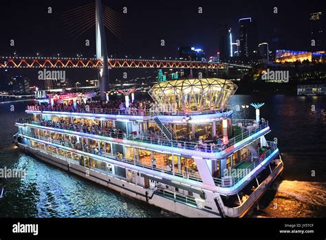 Chongqing 18th Aug 2017 Tourists Take A Sightseeing Boat To View