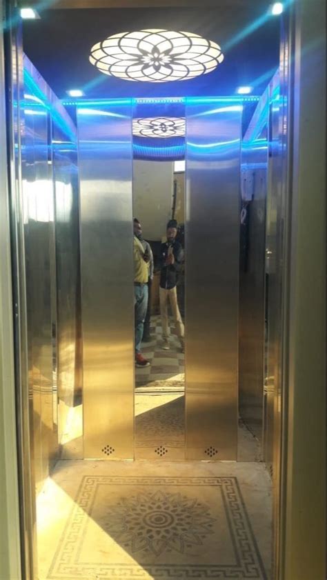 Stainless Steel Automatic Passenger Elevator With Machine Room