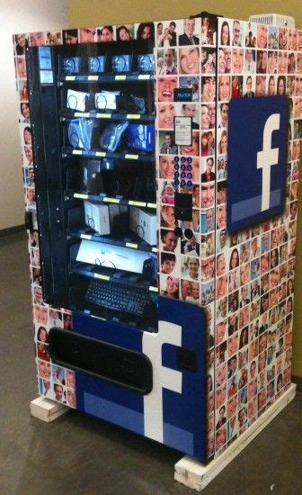 Facebook Computer Accessory Vending Machine Plv Insolite