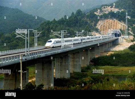 Huadu Of China Hi Res Stock Photography And Images Alamy