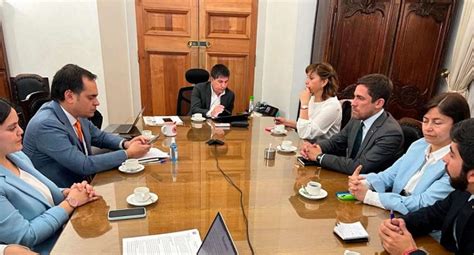 Subsecretario Monsalve Compromete Visita A La Regi N Tras Reunirse Con