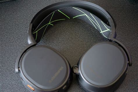 SteelSeries Arctis 9X review: A comfortable Xbox and PC headset with ...