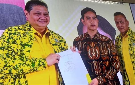 Gibran Rakabuming Full Senyum Terima Rekomendasi Golkar Usung Jadi