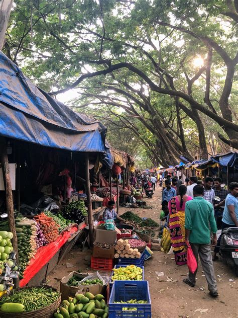 Madiwala vegetable market. Some old world charm and fresh vegetables ...