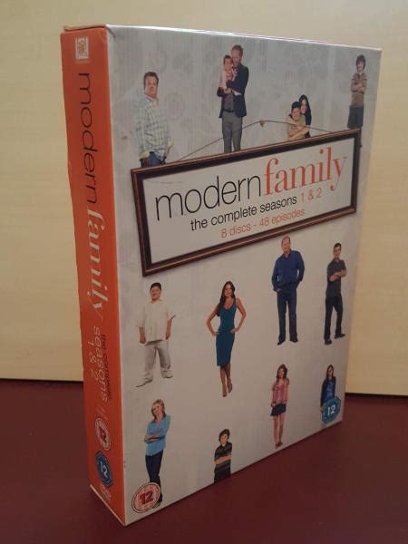 Modern Family - Complete Series 1 and 2 - 8 discs - 48 Episodes DVD Box ...