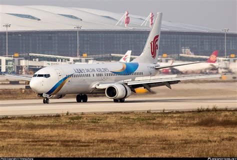 B 5196 Dalian Airlines Boeing 737 86N Photo By Yimeng Zhang ID 731688