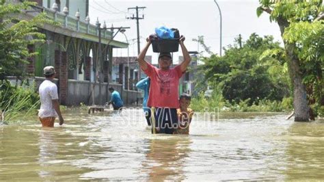 Banjir Di Kabupaten Gresik Perlahan Mulai Surut Begini Kondisi Rumah