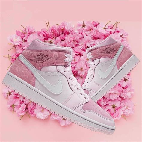 Giày Nike Air Jordan 1 Mid Digital Pink Cw5379 600 Jordan 1