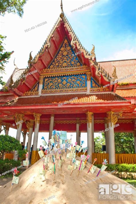 Offerings Wat Bang Riang Buddhistic Temple Thap Put Amphoe Hap Put