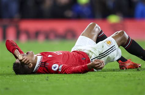 Manchester United Star Raphael Varane Out Until The World Cup With